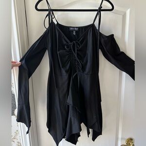witchy drapy off the shoulder black top with ties